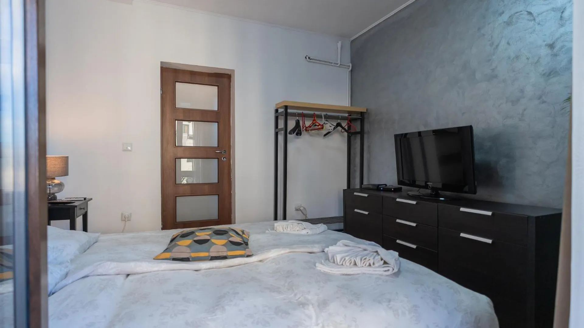 Prime Location - Breathtaking Architectural Views Apartment Bucharest