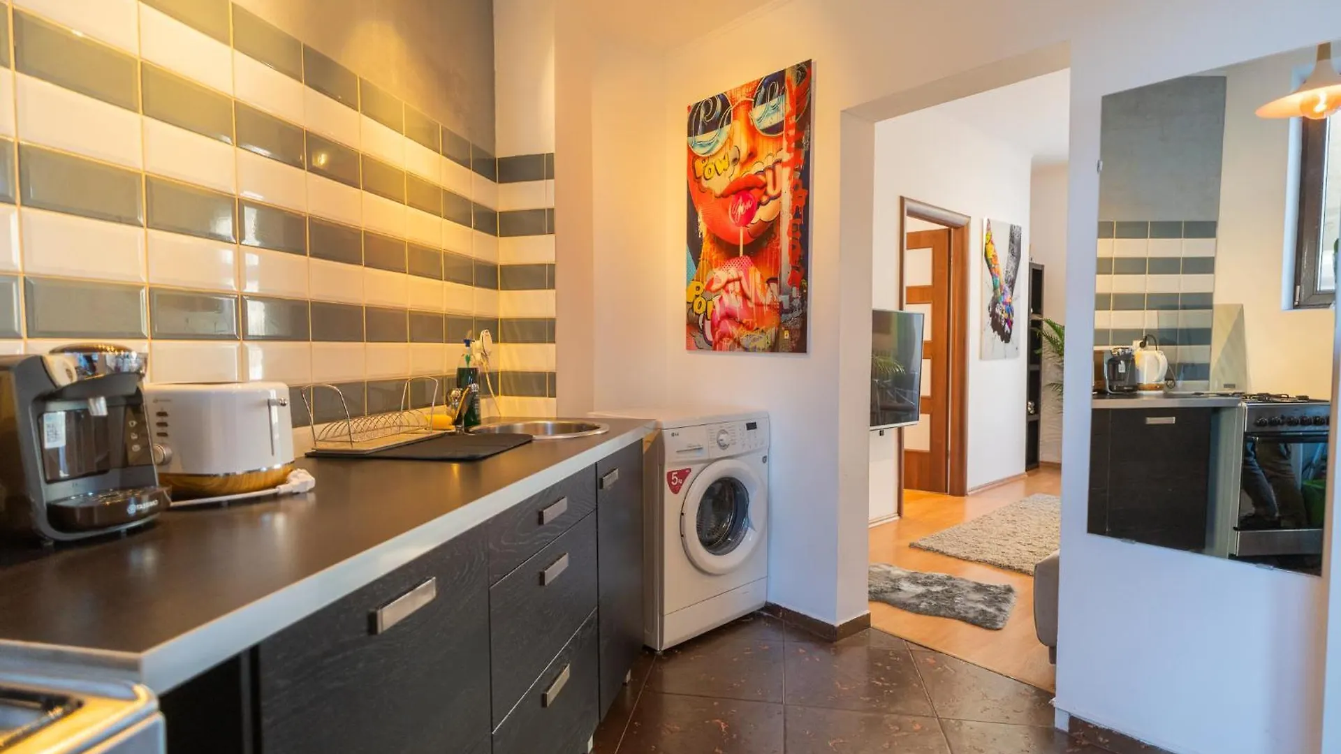 Prime Location - Breathtaking Architectural Views Apartment Bucharest