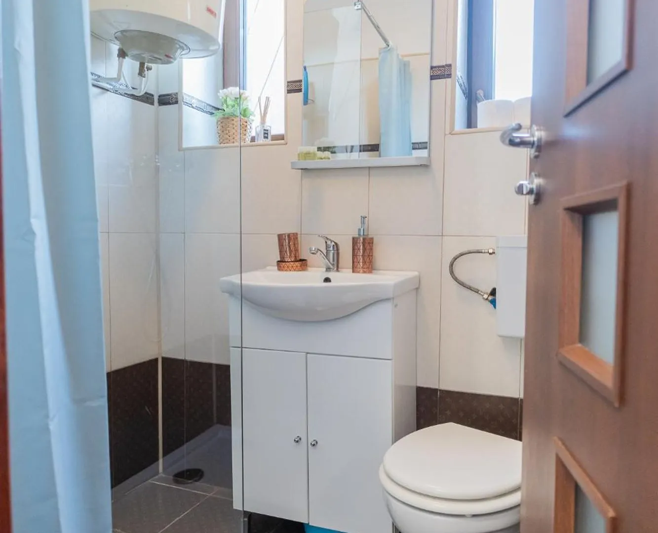 Prime Location - Breathtaking Architectural Views Apartment Bucharest
