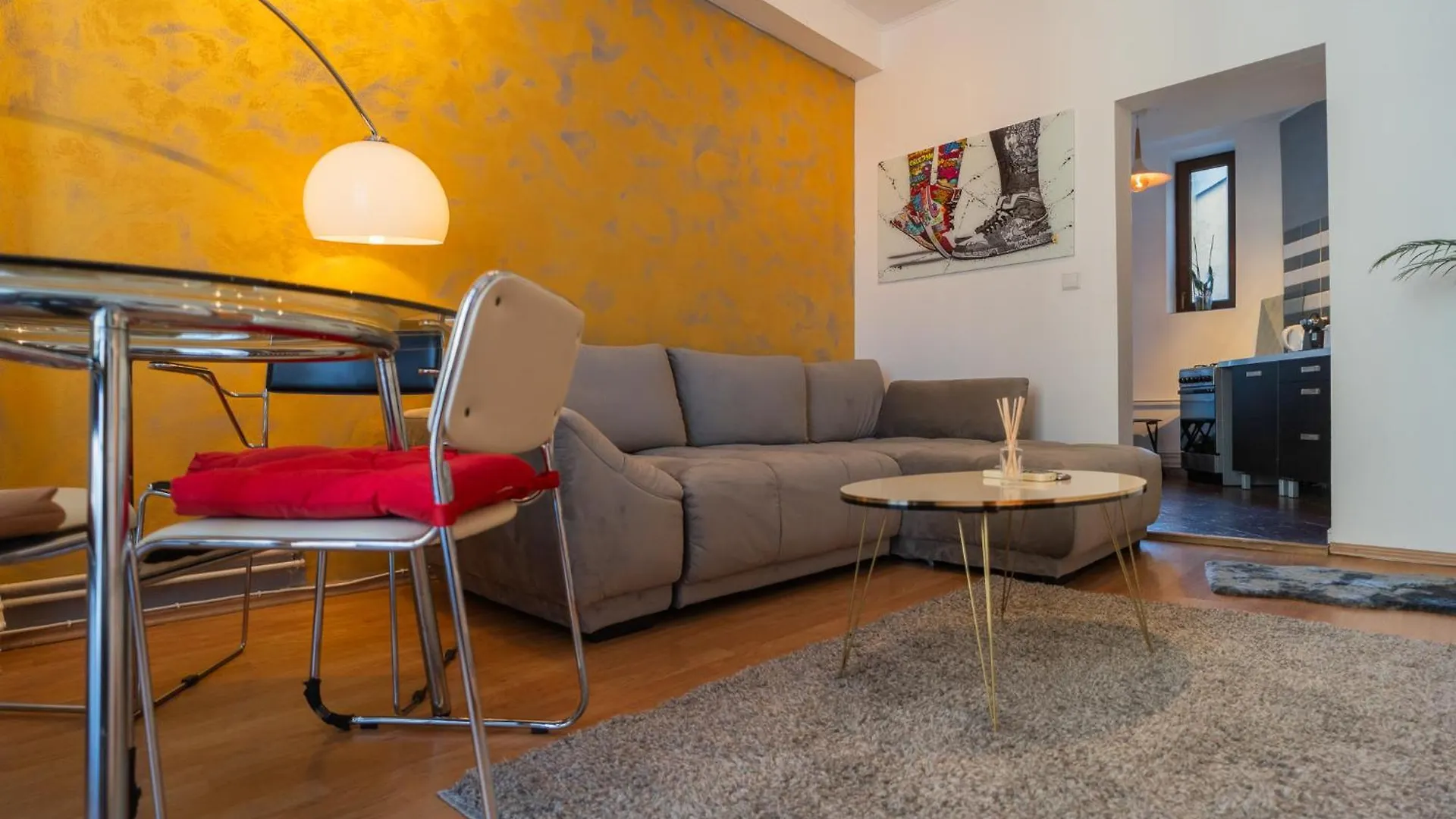 Prime Location - Breathtaking Architectural Views Apartment Bucharest Romania