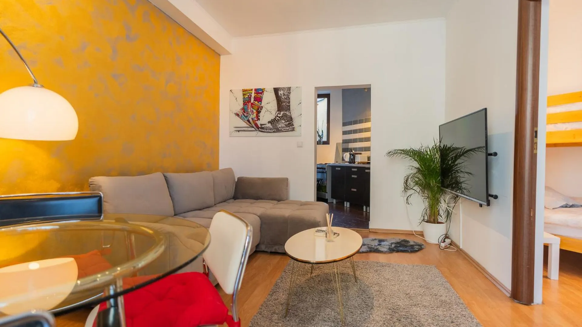 Prime Location - Breathtaking Architectural Views Apartment Bucharest