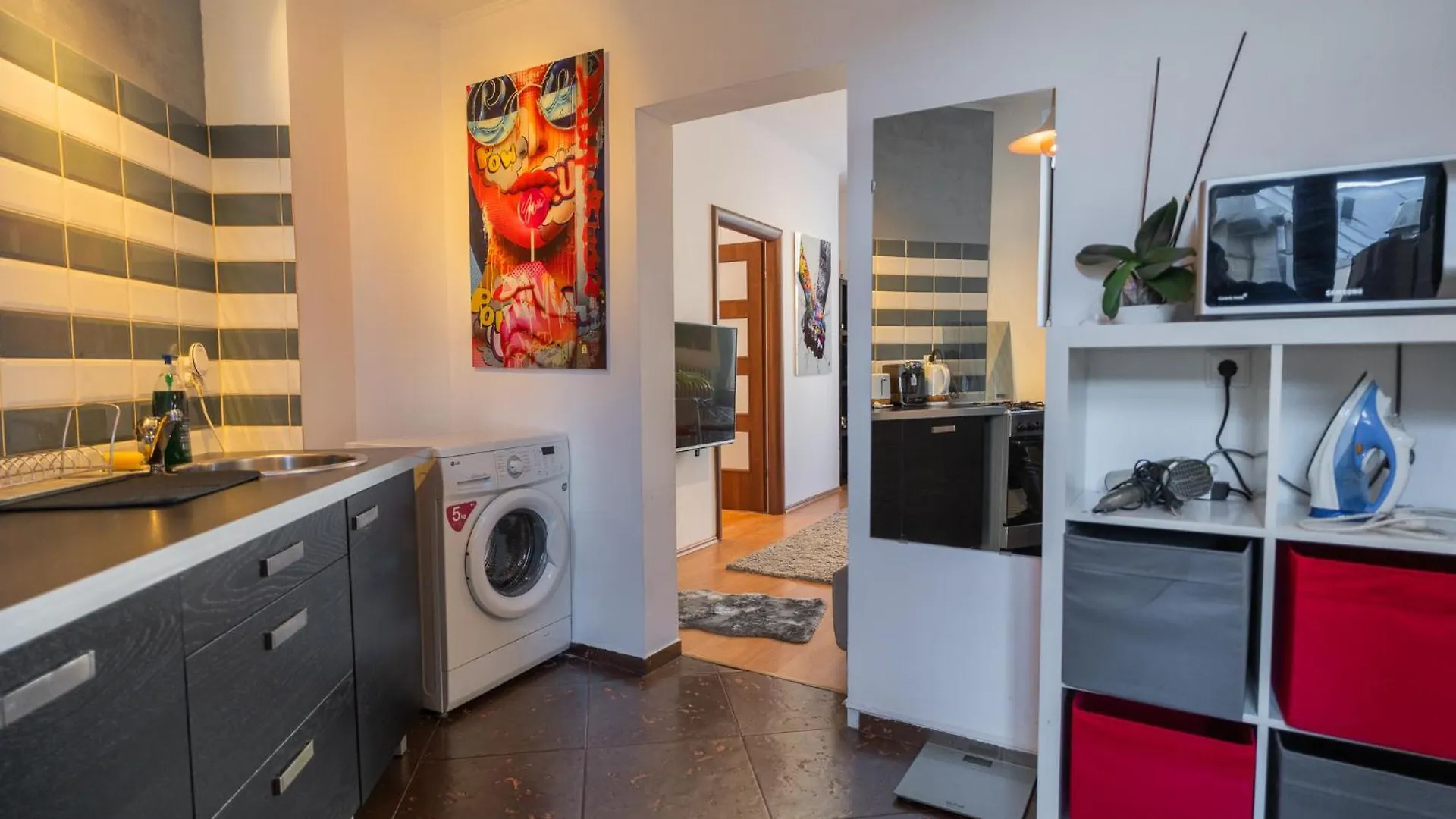 Prime Location - Breathtaking Architectural Views Apartment Bucharest Romania