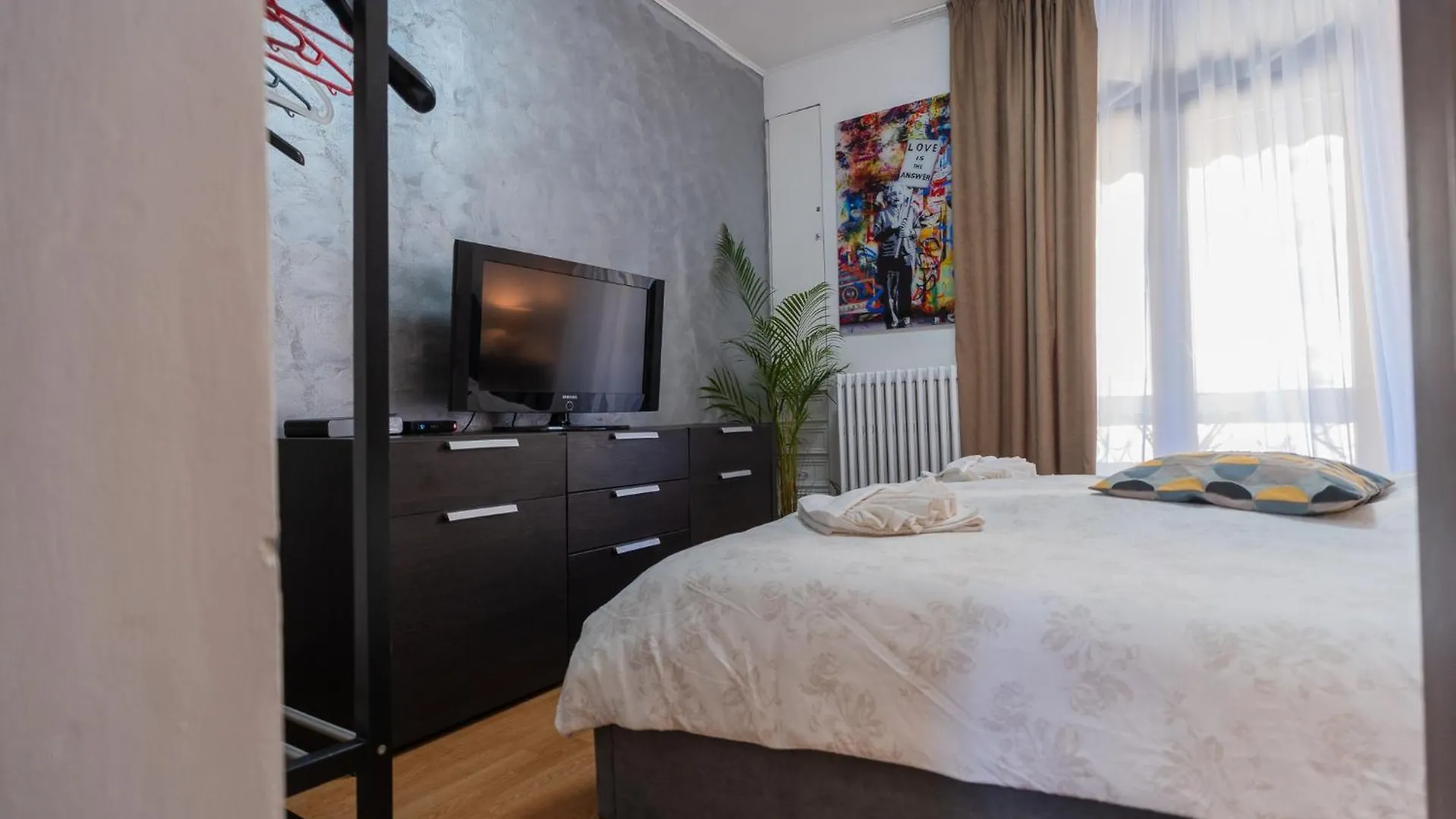 Prime Location - Breathtaking Architectural Views Apartment Bucharest 0*,  Romania