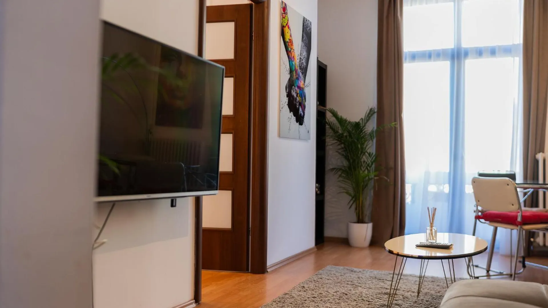 Prime Location - Breathtaking Architectural Views Apartment Bucharest 0*,