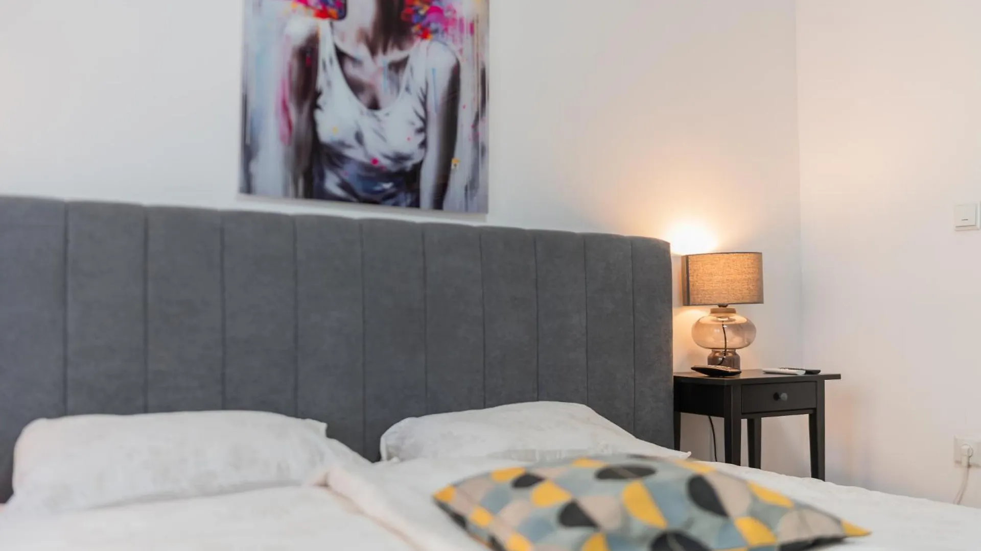 Prime Location - Breathtaking Architectural Views Apartment Bucharest 0*,  Romania
